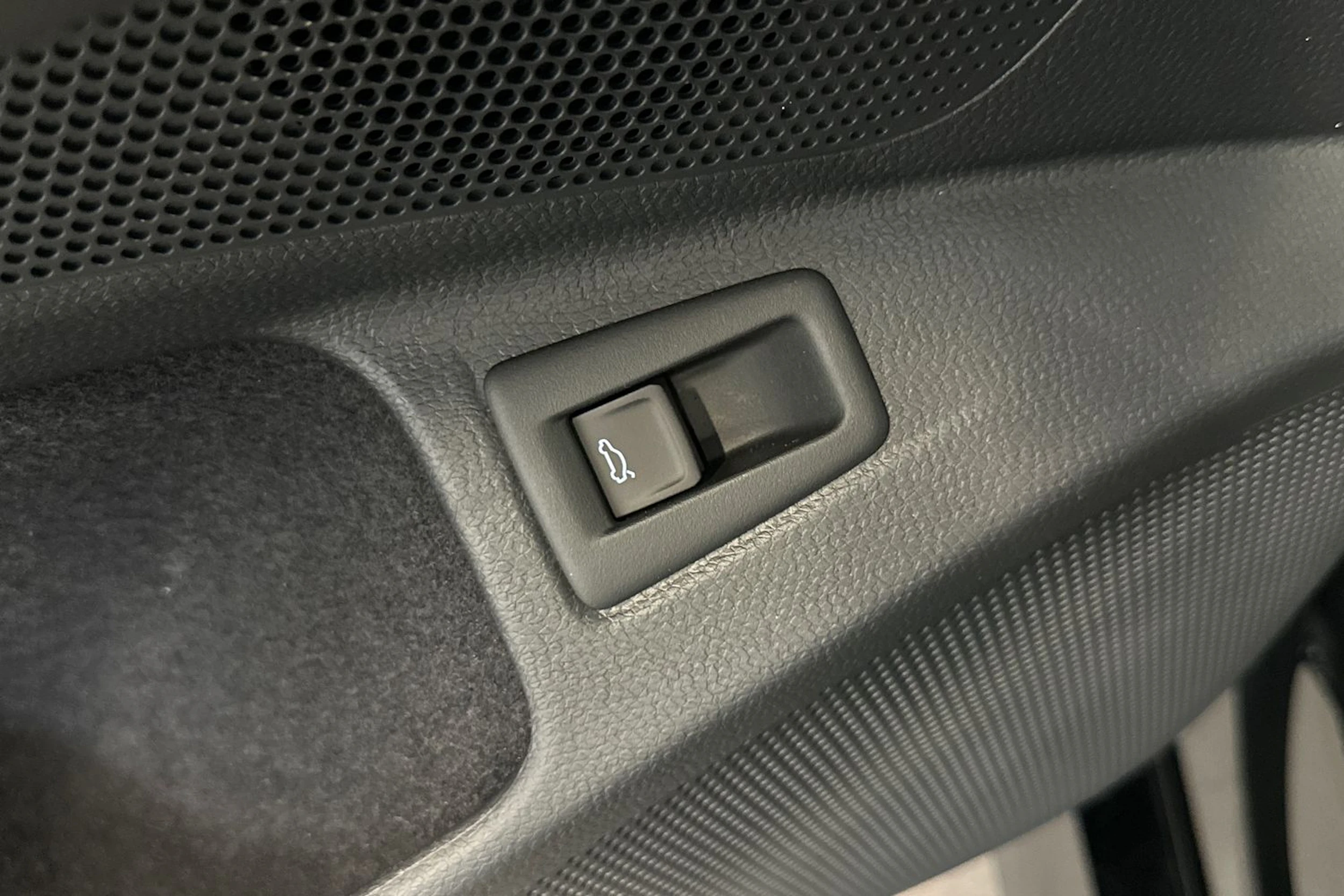 met. musta Volkswagen ID.7 2026 kuva 15.