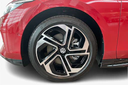 punainen Volkswagen ID.7 2026 kuva 9.