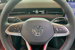 punainen Volkswagen ID.7 2026 kuva 11.