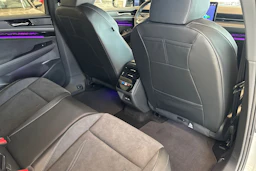 valkoinen Volkswagen ID.7 2026 kuva 15.