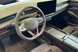 punainen Volkswagen ID.7 2026 kuva 6.