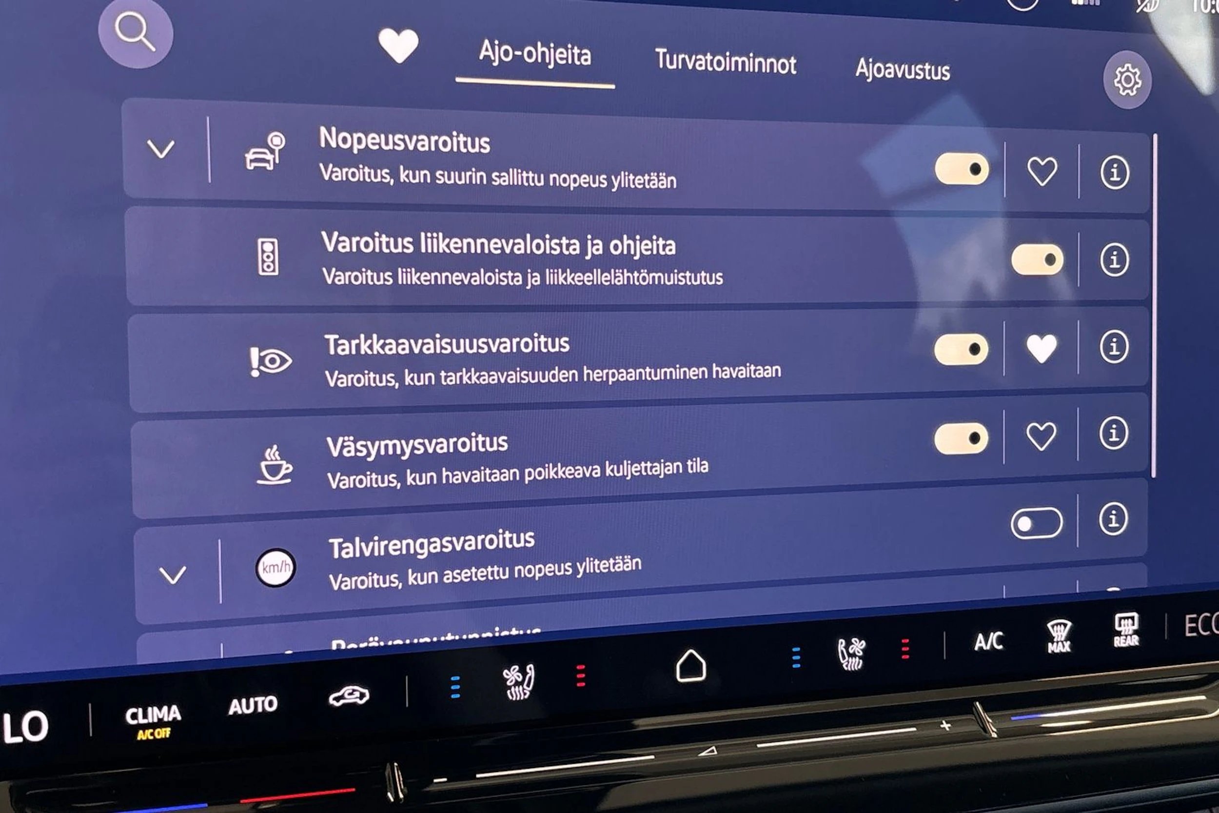punainen Volkswagen ID.7 2026 kuva 29.