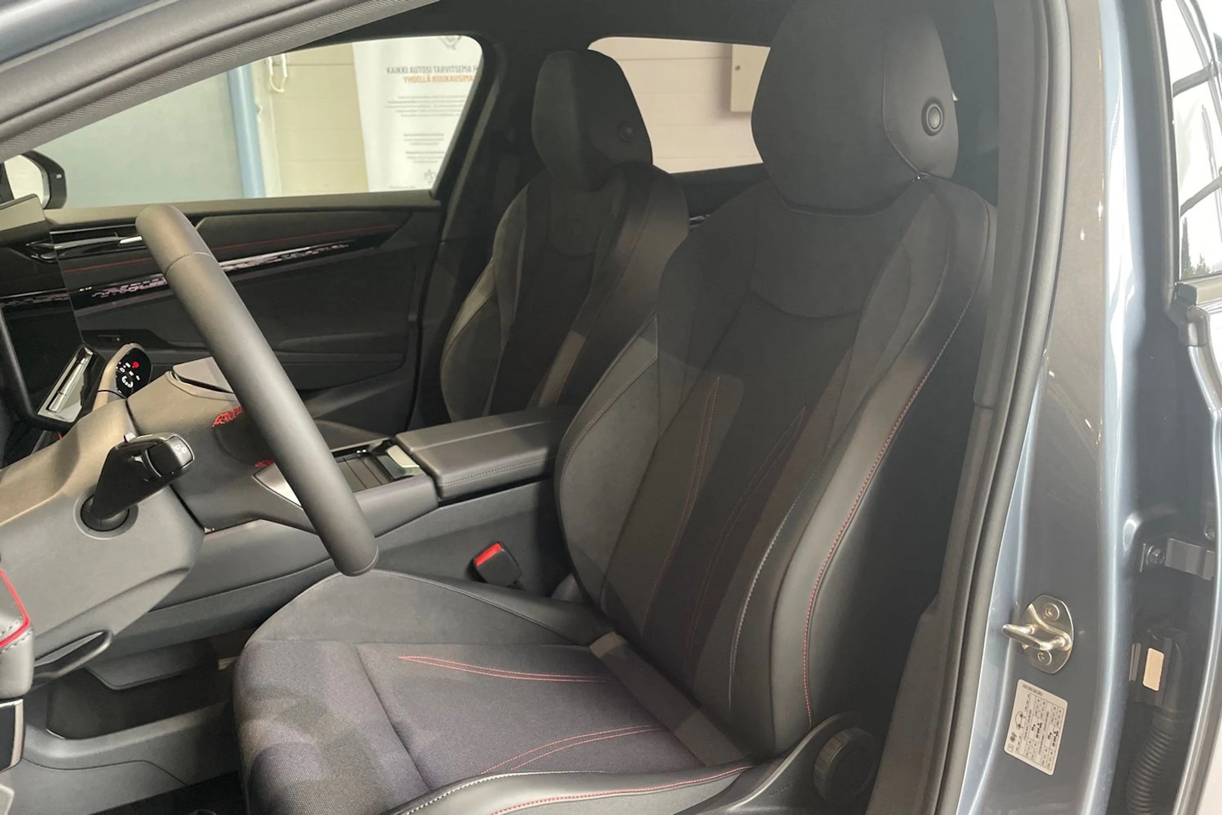 sininen Volkswagen ID.7 2026 kuva 20.
