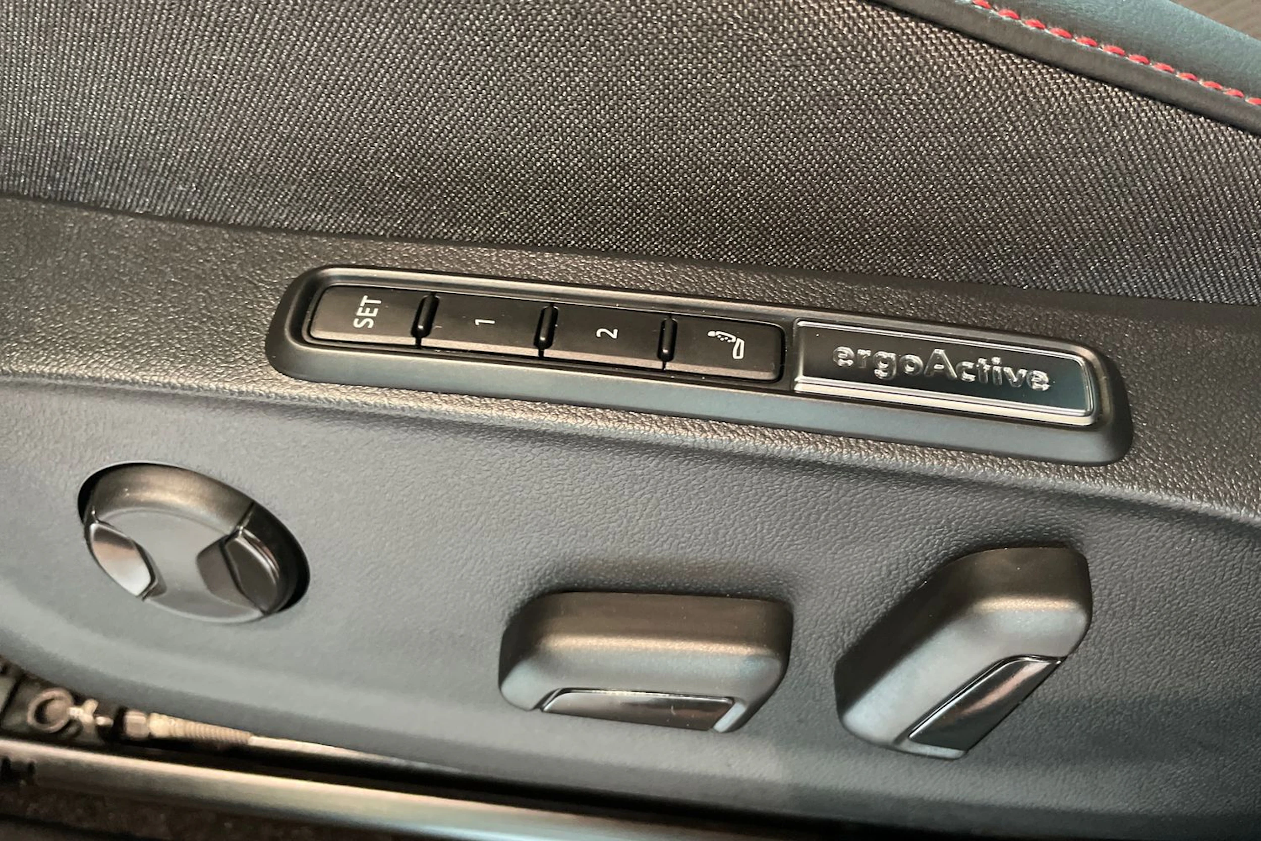 punainen Volkswagen ID.7 2026 kuva 13.