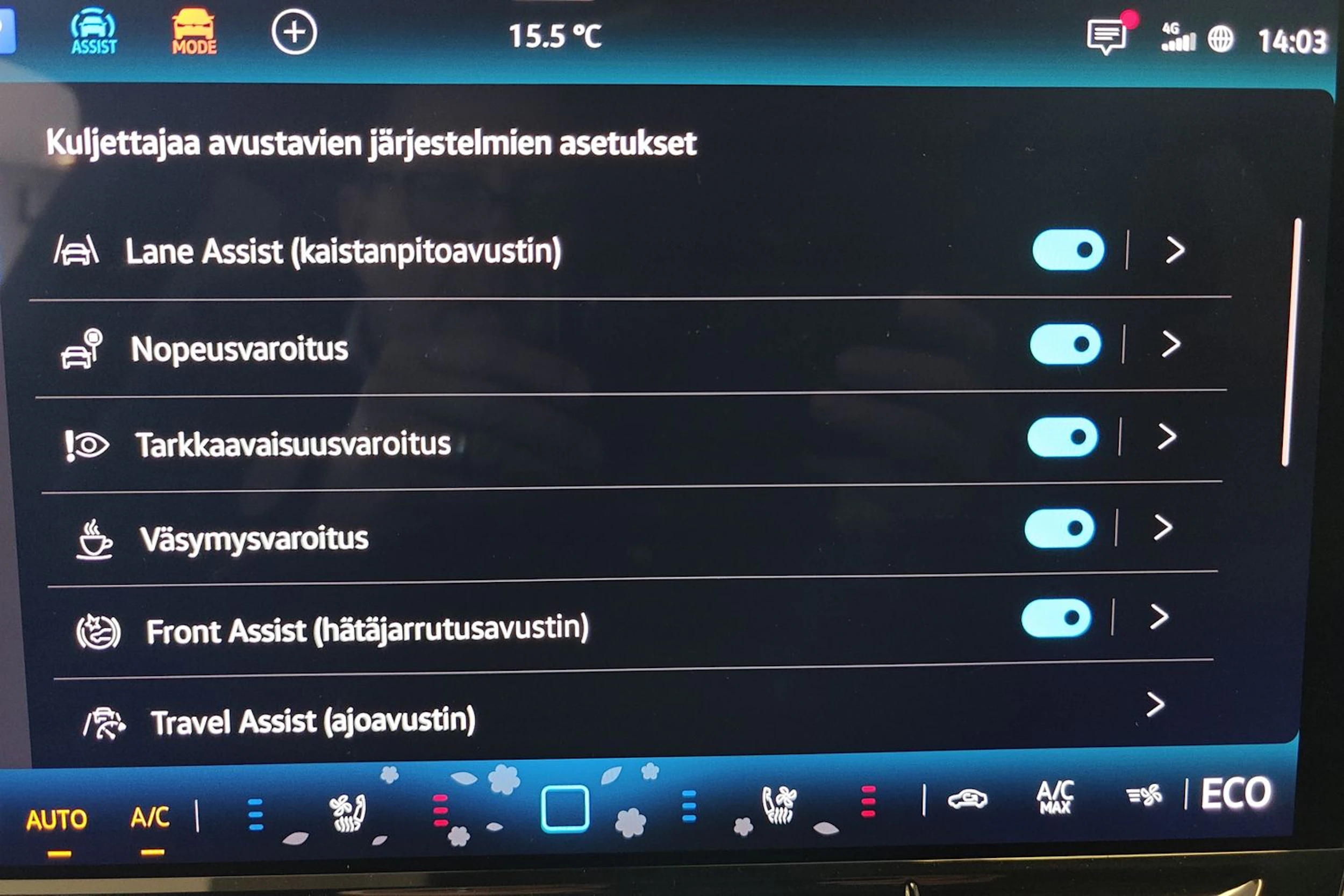 met. punainen Volkswagen ID.7 2026 kuva 15.