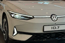 met. valkoinen Volkswagen ID.7 2026 kuva 10.