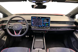 punainen Volkswagen ID.7 2026 kuva 7.