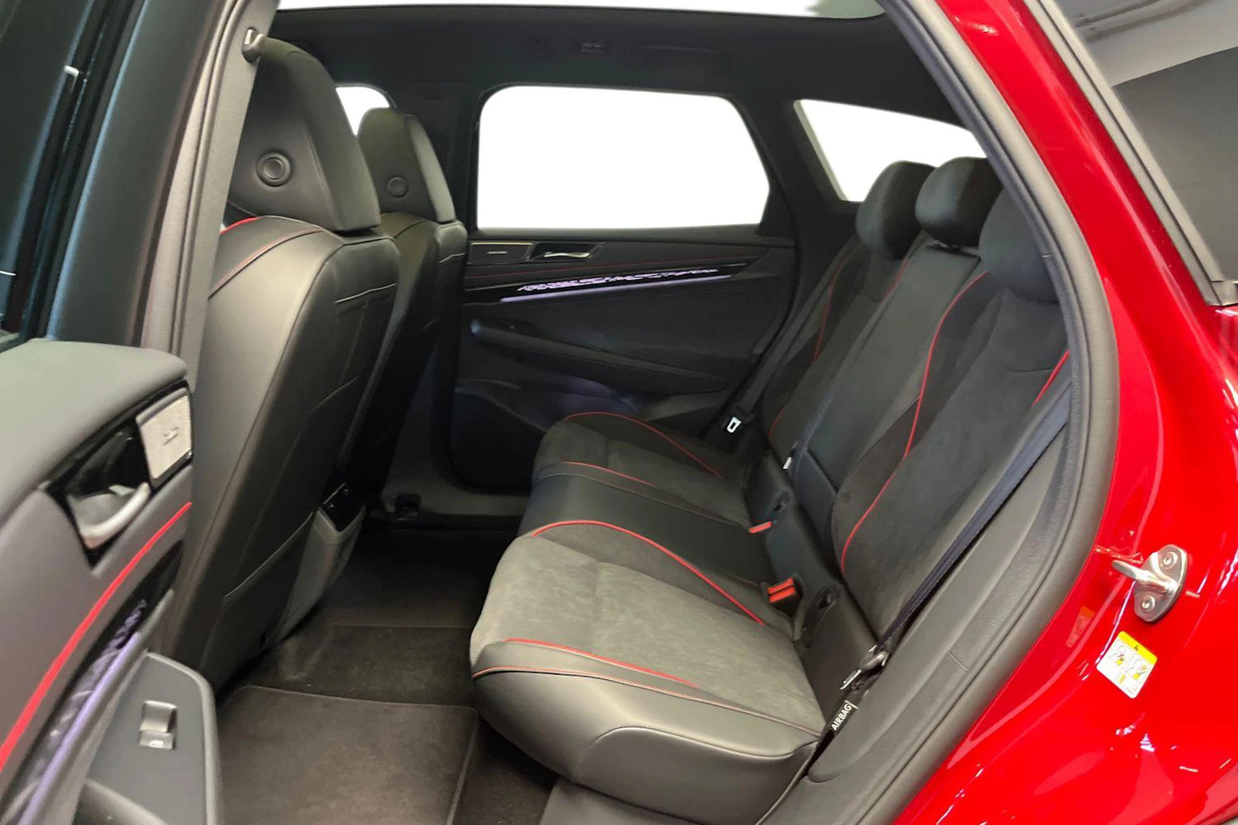 punainen Volkswagen ID.7 2026 kuva 8.