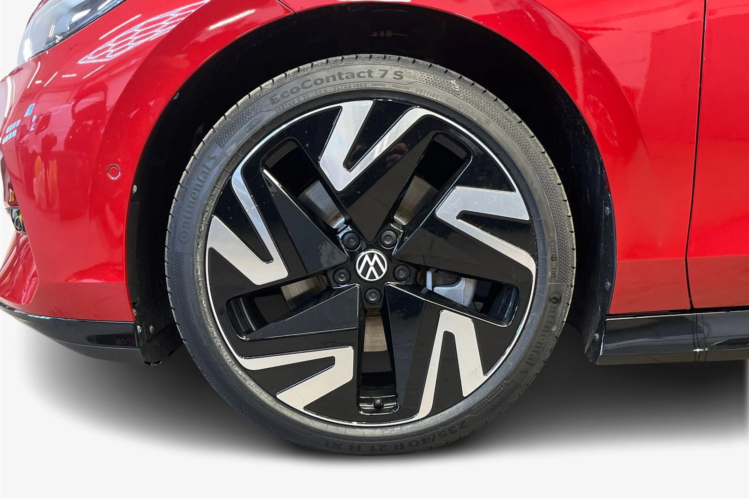 punainen Volkswagen ID.7 2026 kuva 9.