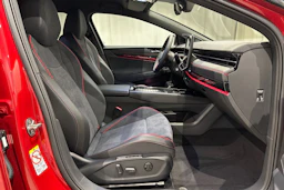 met. punainen Volkswagen ID.7 2026 kuva 13.