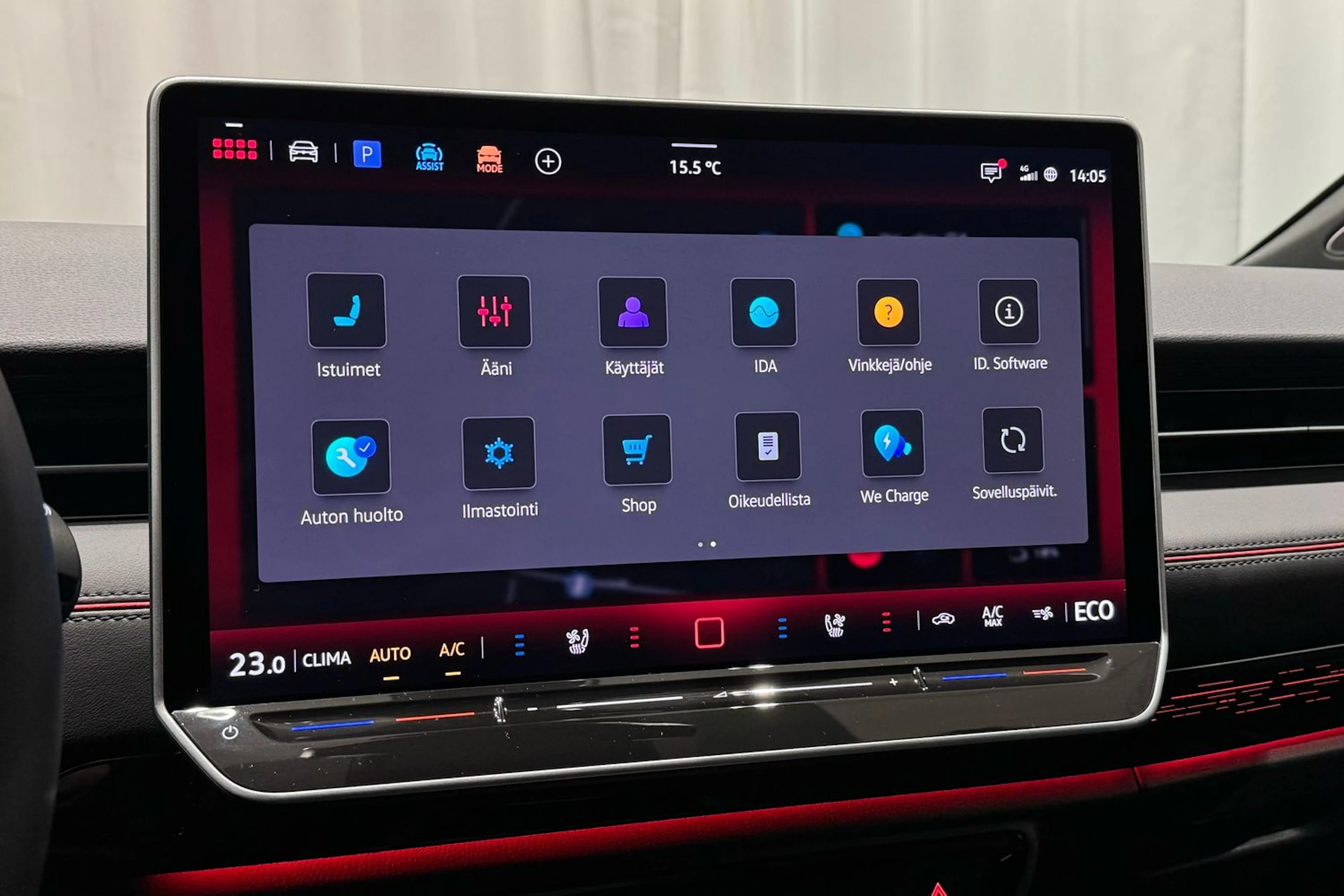 met. punainen Volkswagen ID.7 2026 kuva 19.