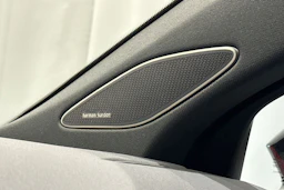 met. punainen Volkswagen ID.7 2026 kuva 29.