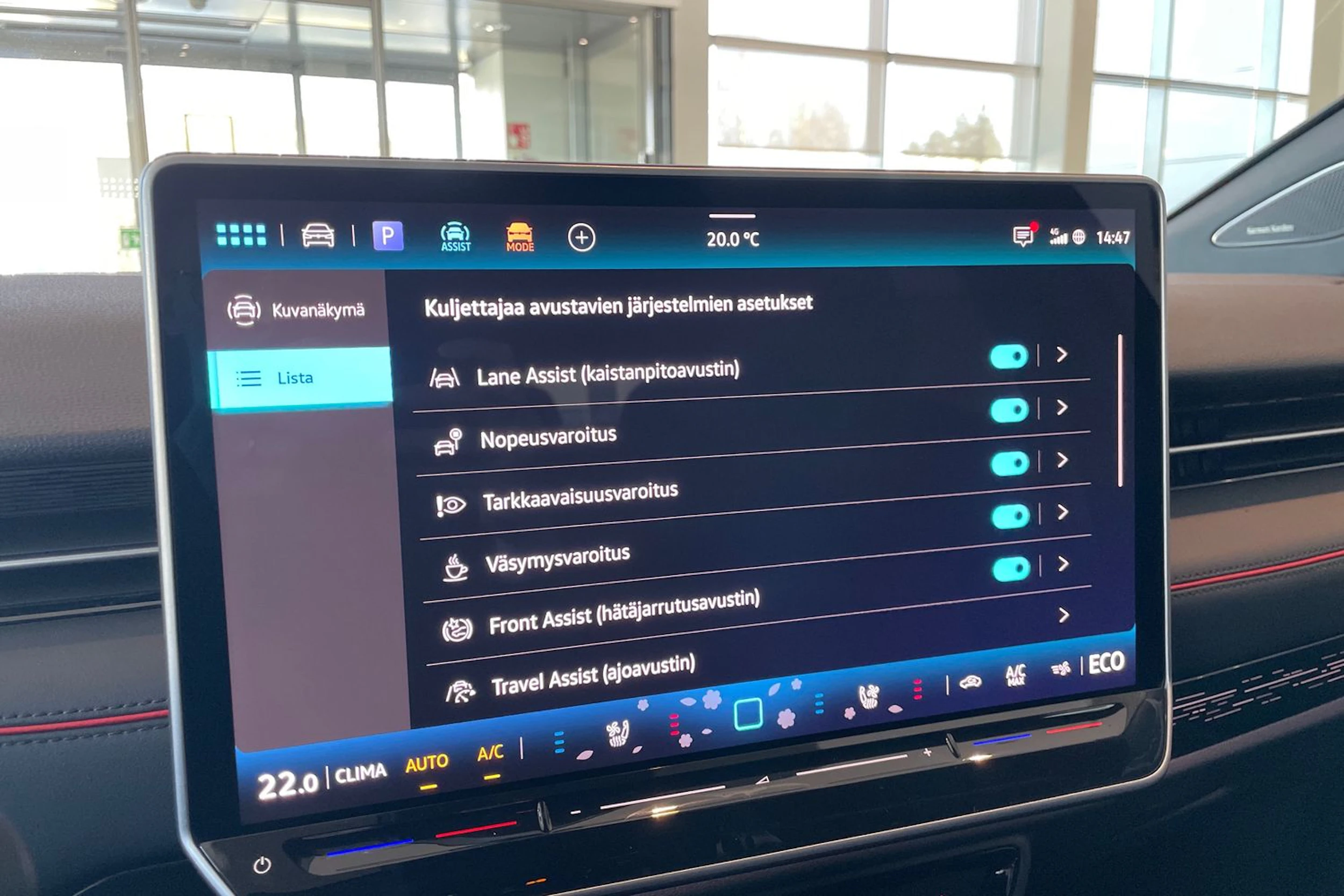 punainen Volkswagen ID.7 2026 kuva 13.