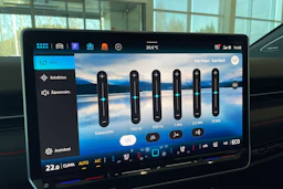 punainen Volkswagen ID.7 2026 kuva 16.