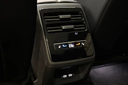 punainen Volkswagen ID.7 2026 kuva 18.