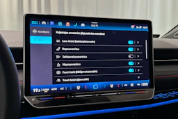 punainen Volkswagen ID.7 2026 kuva 29.