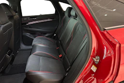 punainen Volkswagen ID.7 2026 kuva 8.