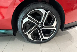 punainen Volkswagen ID.7 2026 kuva 10.