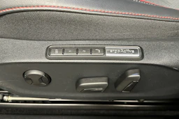harmaa Volkswagen ID.7 2026 kuva 36.