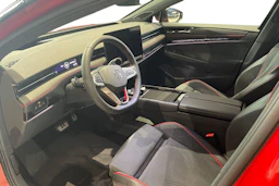 punainen Volkswagen ID.7 2027 kuva 6.