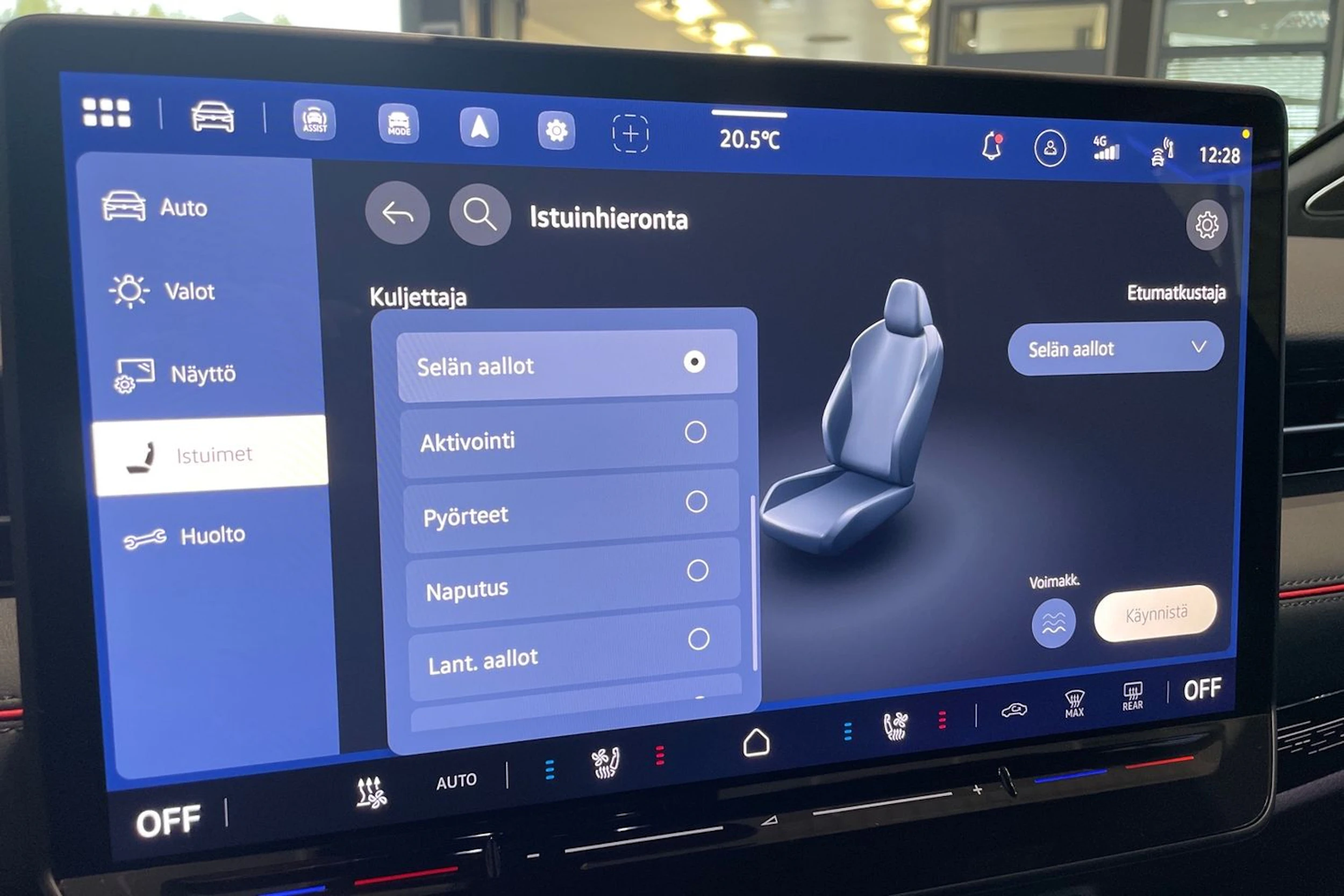 punainen Volkswagen ID.7 2027 kuva 28.