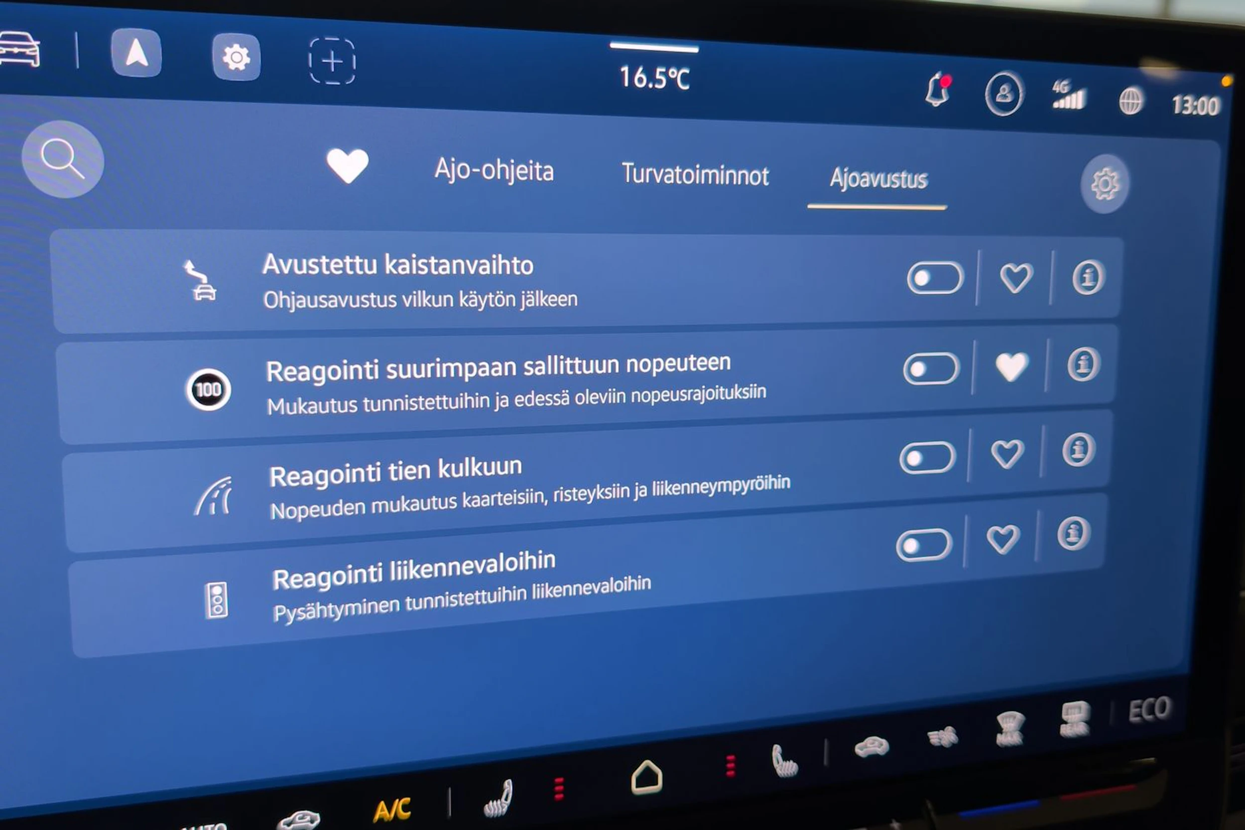 harmaa Volkswagen ID.7 2026 kuva 20.