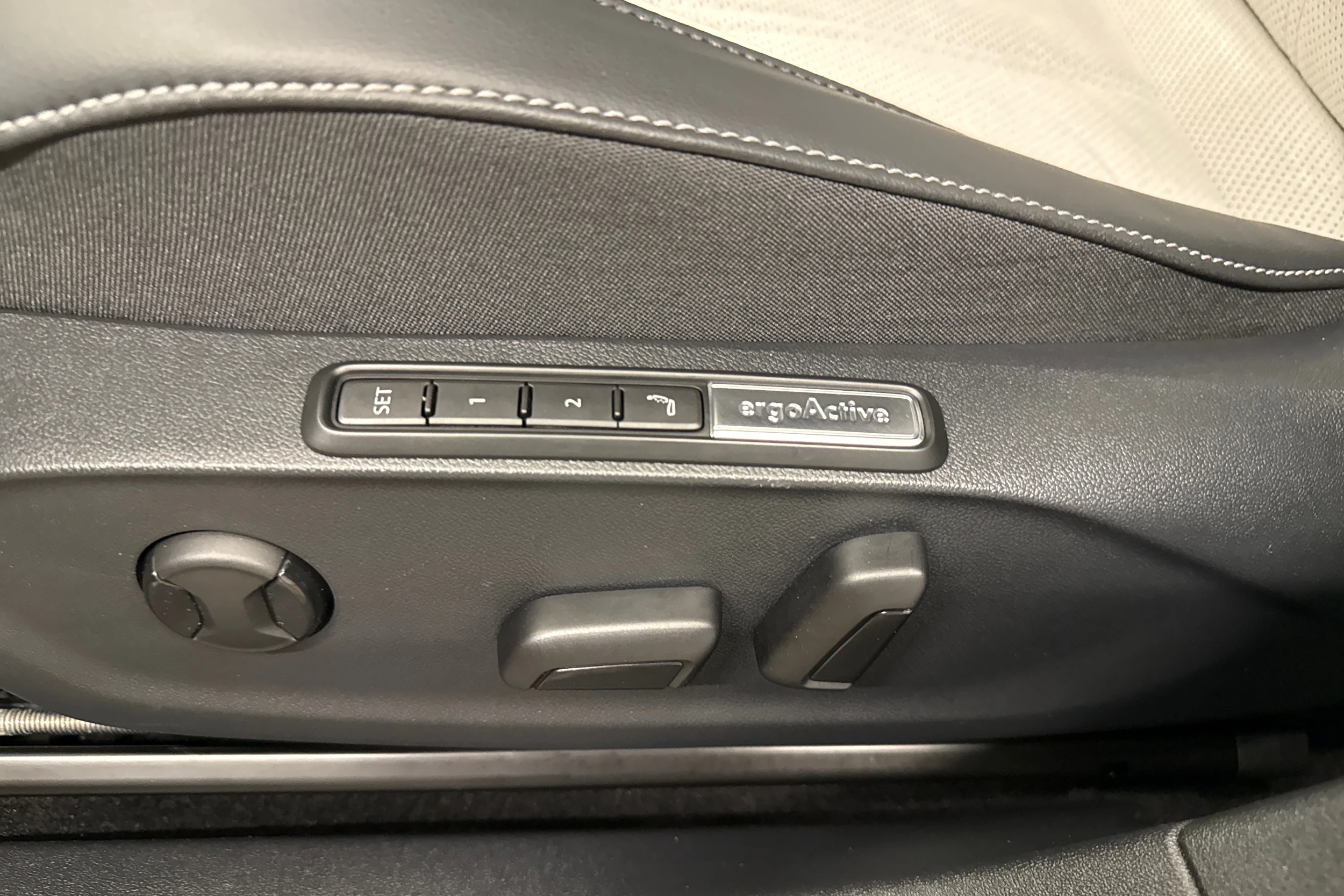 sininen Volkswagen ID.7 2026 kuva 32.