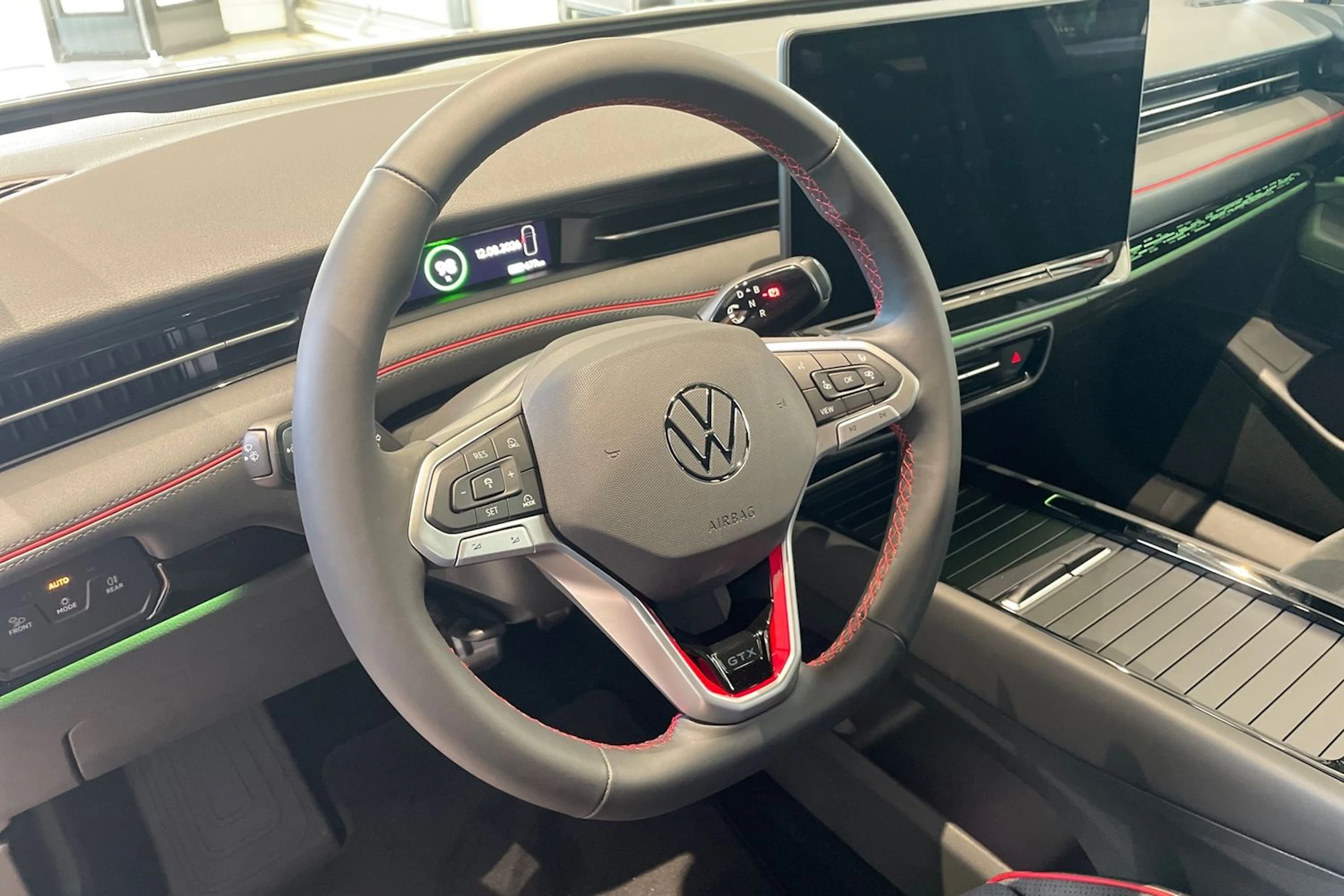 valkoinen Volkswagen ID.7 2026 kuva 27.