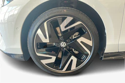 valkoinen Volkswagen ID.7 2026 kuva 9.