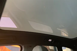 valkoinen Volkswagen ID.7 2026 kuva 21.