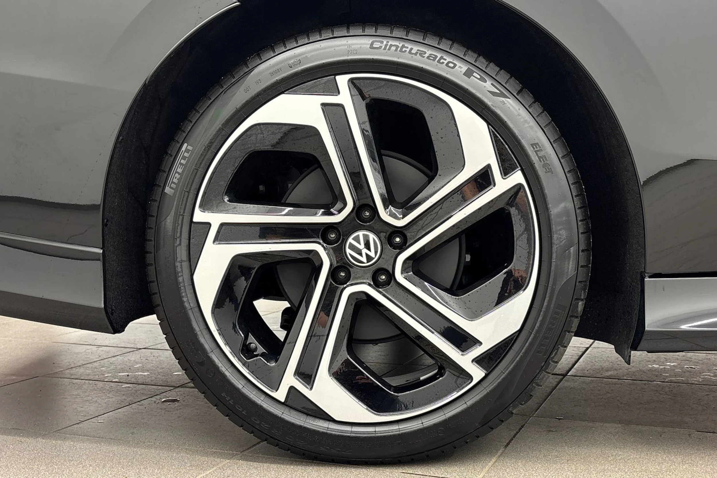 met. musta Volkswagen ID.7 2027 kuva 10.