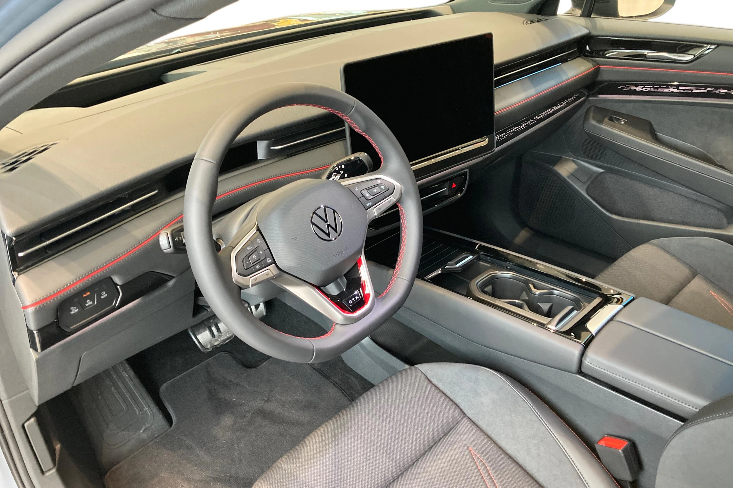 sininen Volkswagen ID.7 2027 kuva 6.