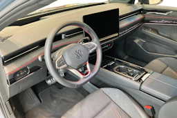 sininen Volkswagen ID.7 2027 kuva 6.