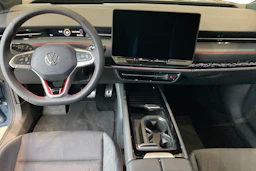 sininen Volkswagen ID.7 2027 kuva 7.