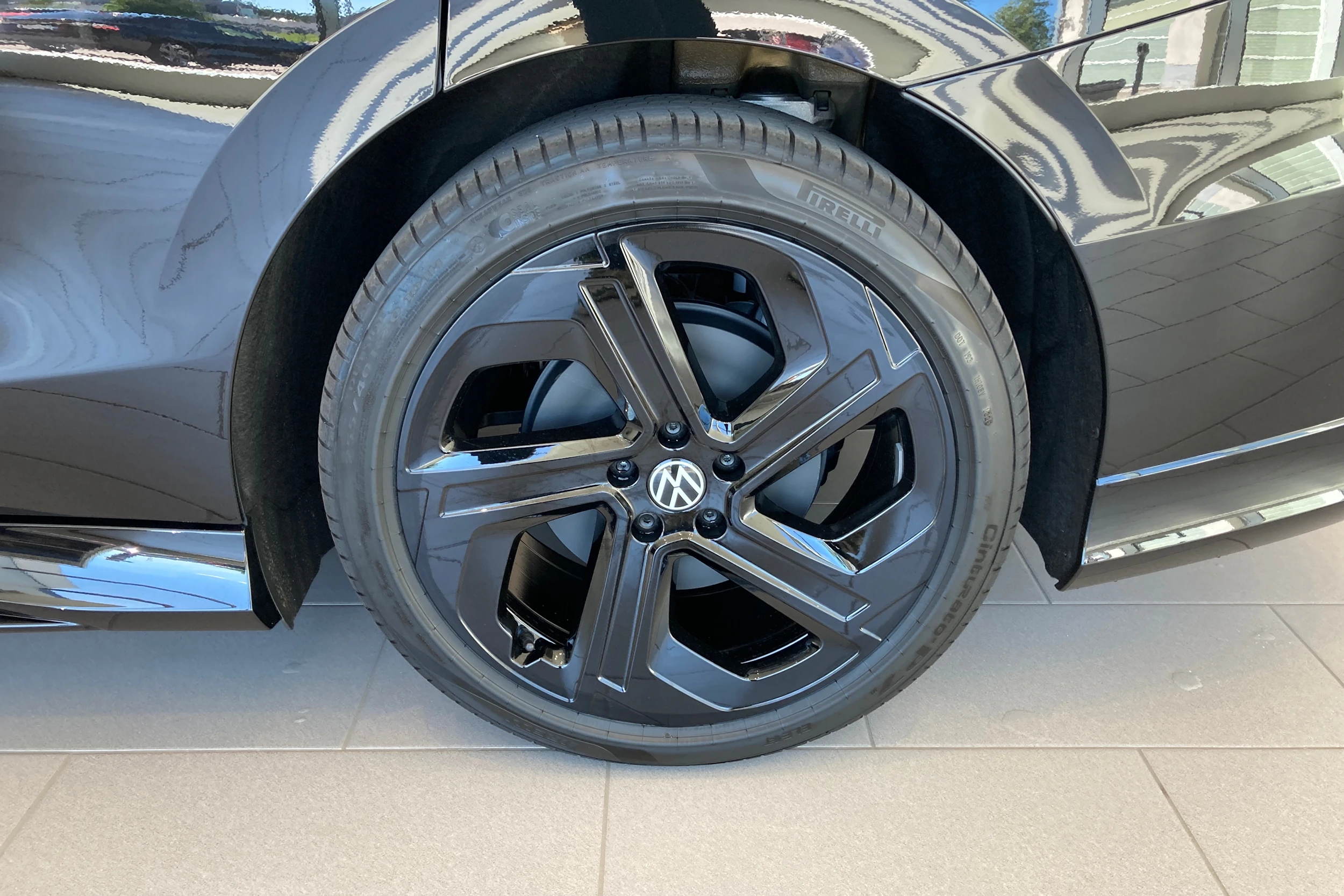 musta Volkswagen ID.7 2027 kuva 10.