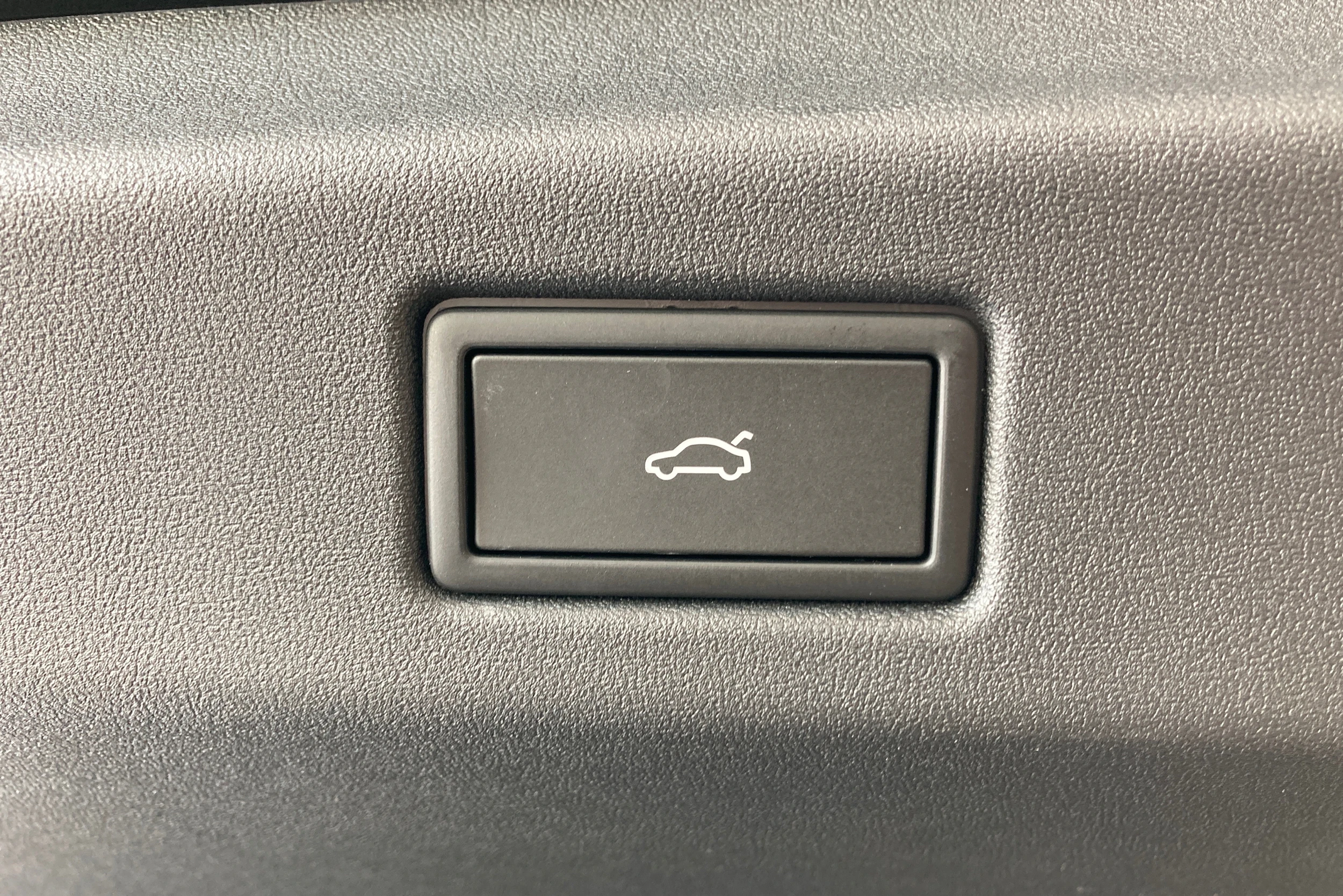 musta Volkswagen ID.7 2027 kuva 23.
