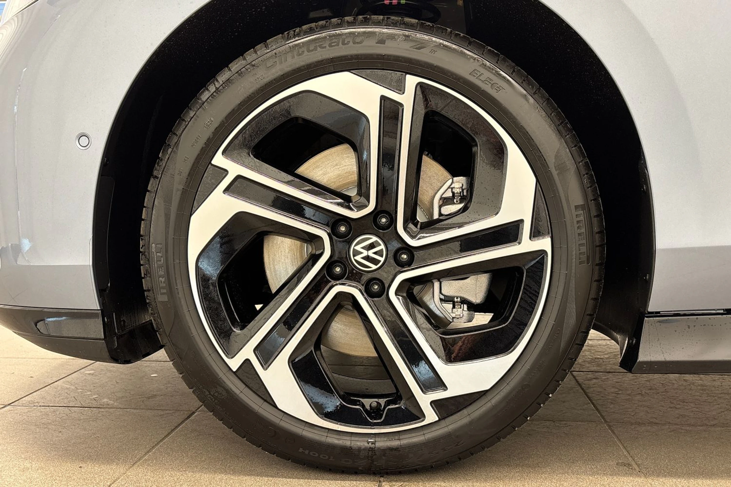 met. sininen Volkswagen ID.7 2027 kuva 10.