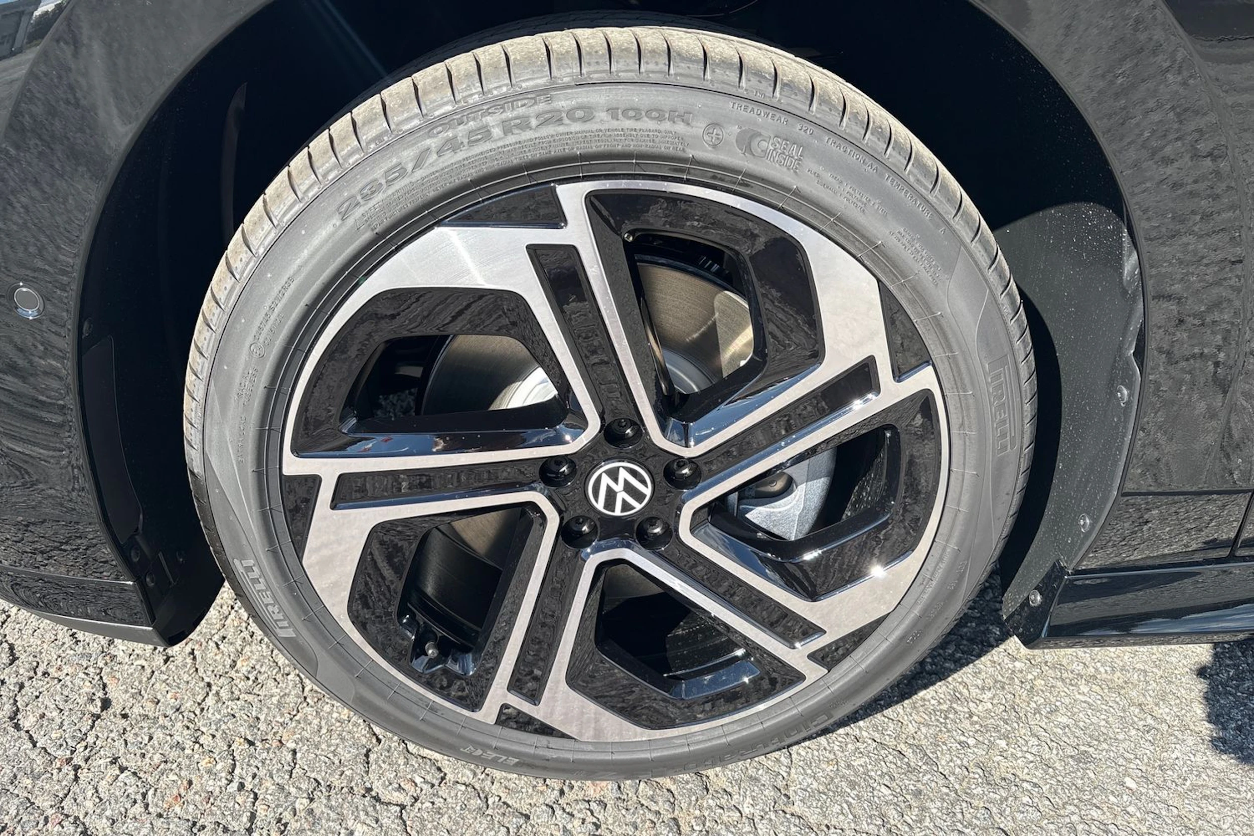 musta Volkswagen ID.7 2026 kuva 10.