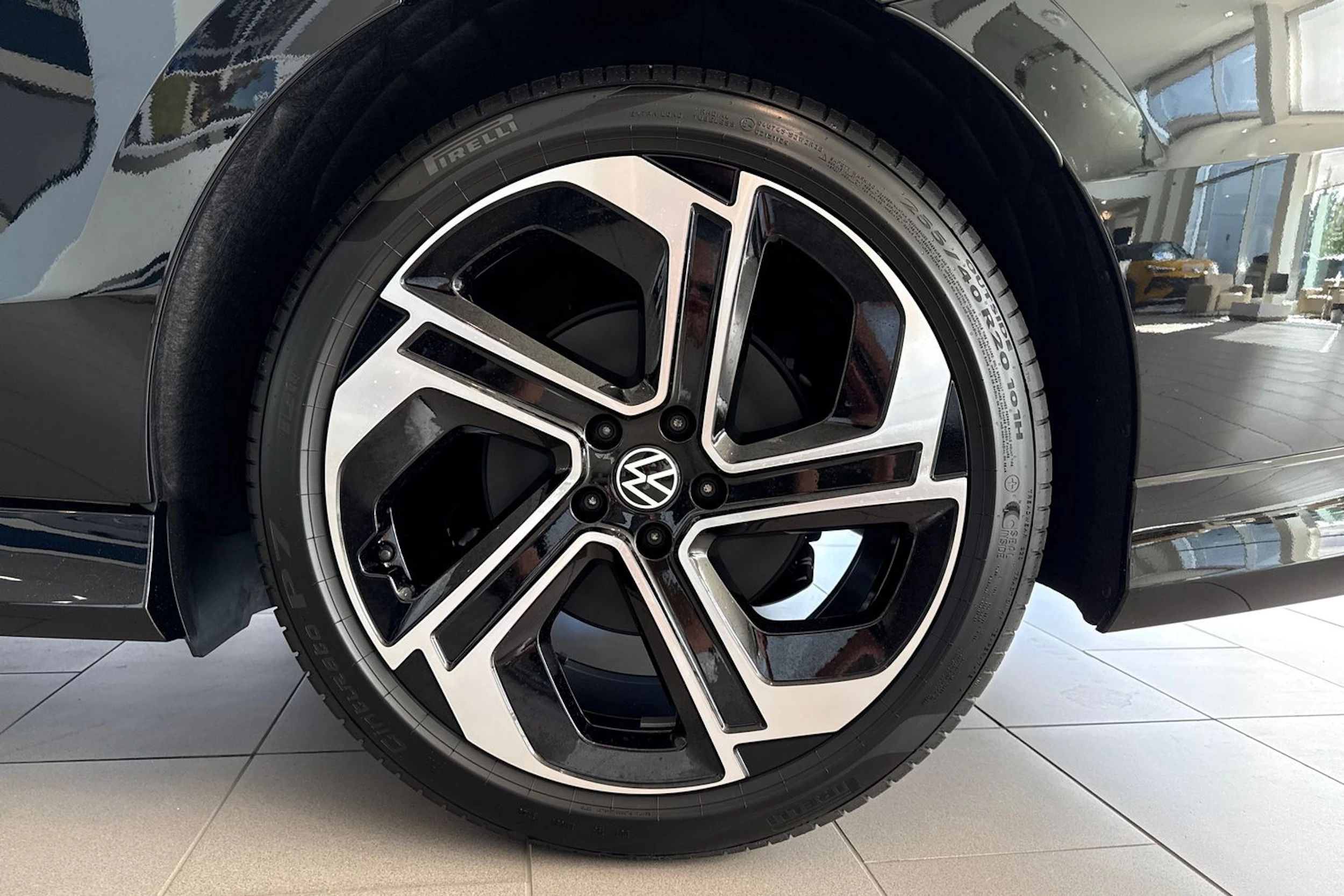 musta Volkswagen ID.7 2027 kuva 10.