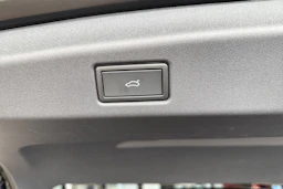 musta Volkswagen ID.7 2027 kuva 12.