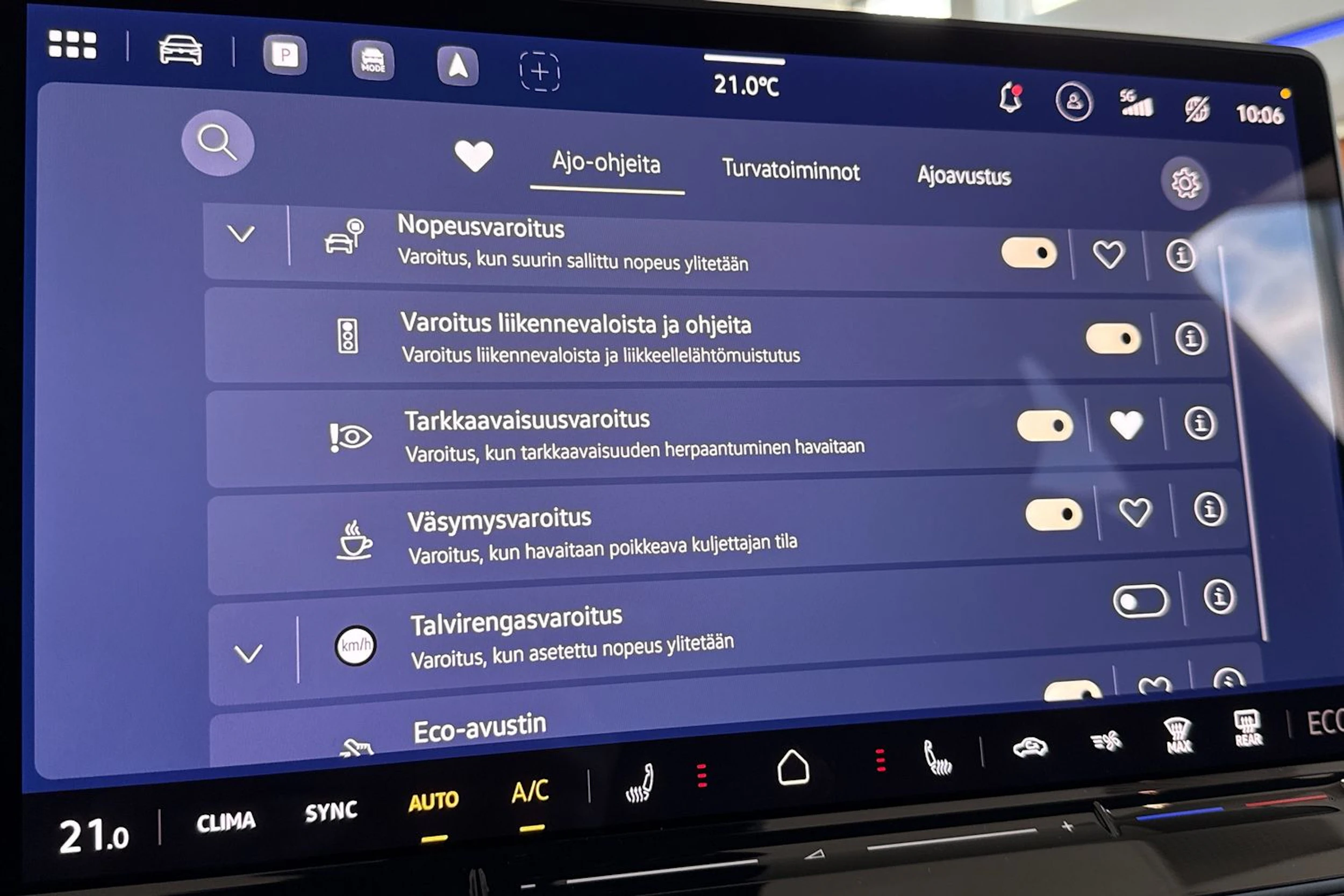 musta Volkswagen ID.7 2027 kuva 17.