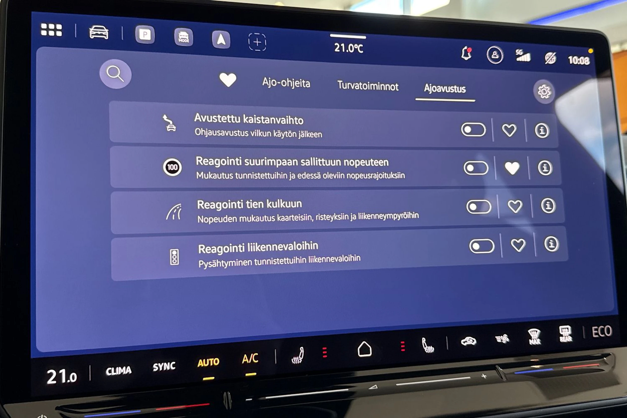 musta Volkswagen ID.7 2027 kuva 19.