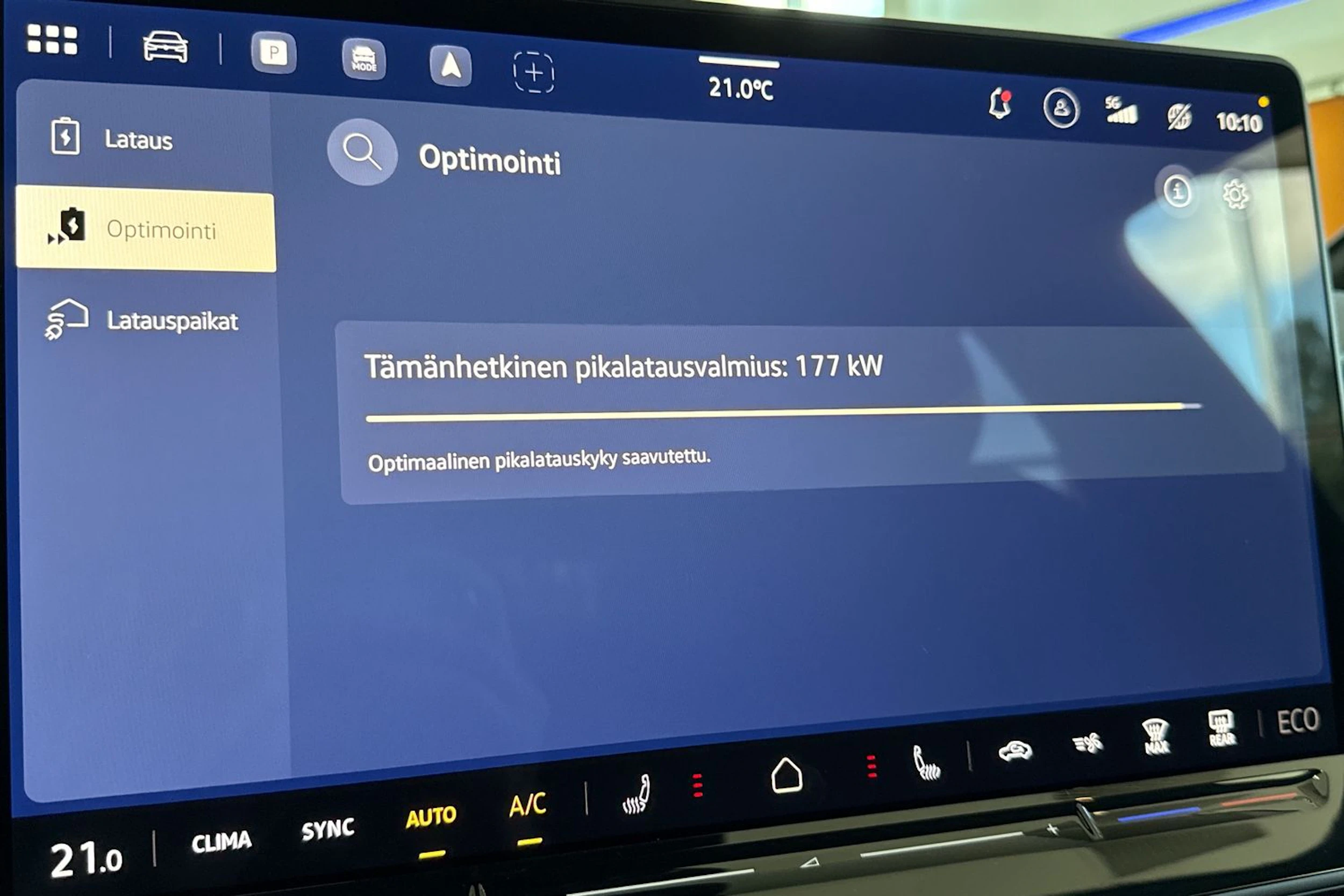 musta Volkswagen ID.7 2027 kuva 23.
