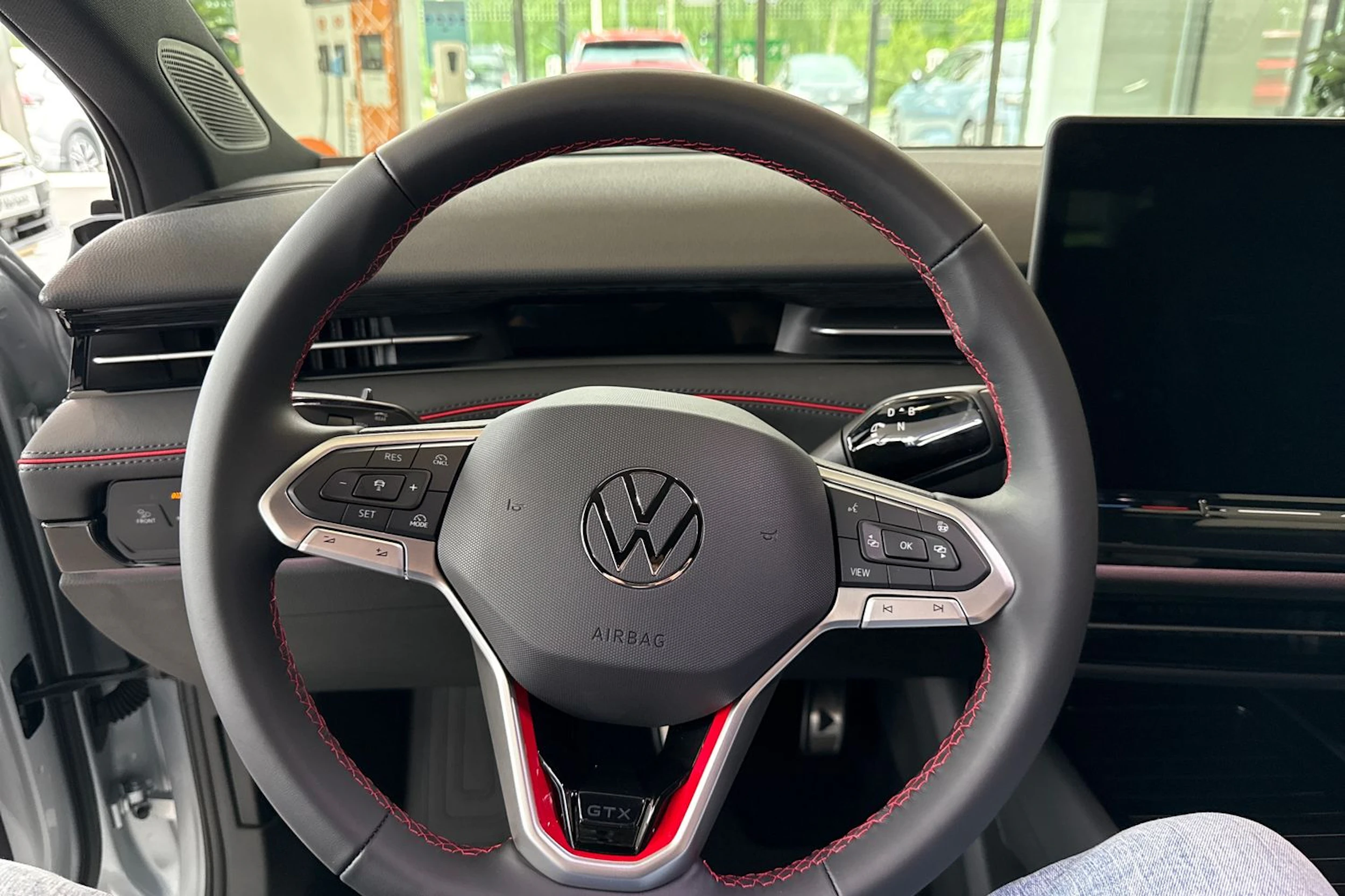harmaa Volkswagen ID.7 2027 kuva 13.