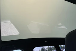 musta Volkswagen ID.7 2027 kuva 22.