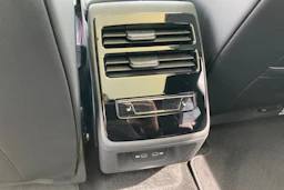 musta Volkswagen ID.7 2027 kuva 24.