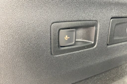 musta Volkswagen ID.7 2027 kuva 26.