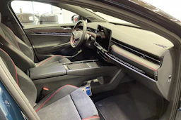 sininen Volkswagen ID.7 2027 kuva 14.