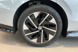 harmaa Volkswagen ID.7 2027 kuva 10.