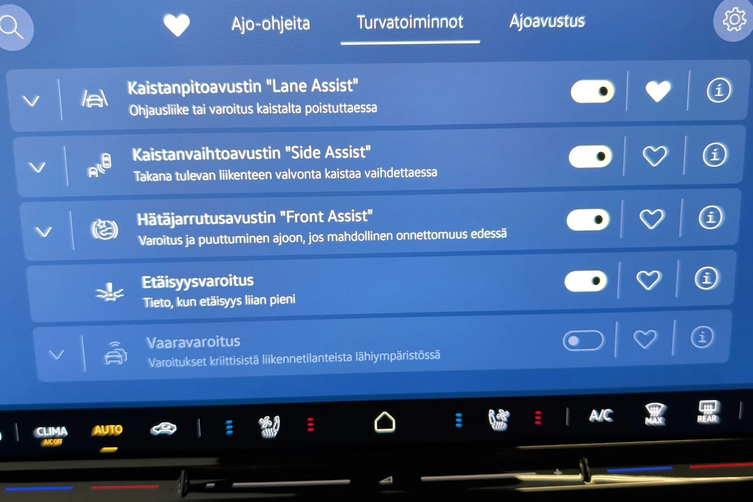 harmaa Volkswagen ID.7 2027 kuva 19.